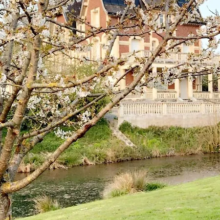 Apartment Chateau De Marteville *
