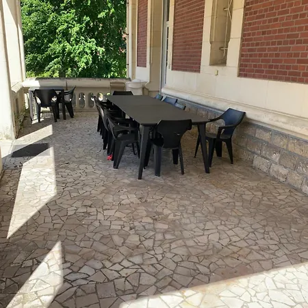 Apartment Chateau De Marteville *