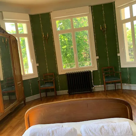 Chateau De Marteville Apartment