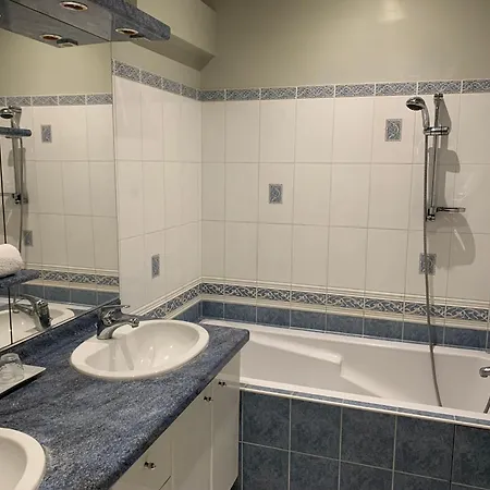Chateau De Marteville Apartment *